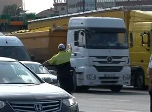 İstanbul'da araçlara "egzoz gazı" denetimi