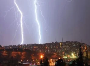 İstanbul'da beklenen yağış başladı!