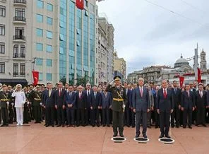 İstanbul'da Büyük Zafer coşkusu