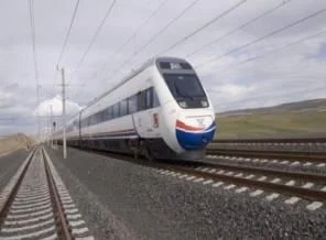 Pendik-Ankara arası 82 dakikaya iniyor