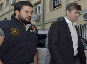 Polis müdürü teslim oldu