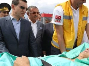Yaralı Azeri askerler tedavi için Türkiye'de