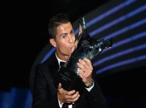 Yılın futbolcusu Cristiano Ronaldo