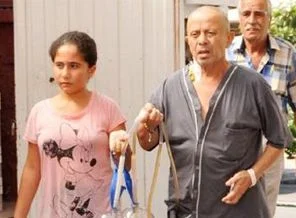 Yoğun bakımdan çıkıp oy kullanmaya gitti