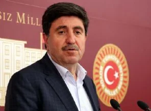 Altan Tan ile Abdülkadir Selvi'nin canlı yayın kavgası (Video)