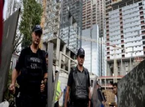 Asansör faciasında 8 kişi serbest