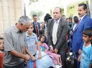 Bakan Çelik, Suriyeli Kürtlerle sohbet etti