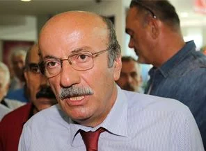 Bekaroğlu: Sağcı diyenin alnını karışlarım