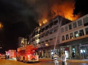 Bursa'da iş merkezinde yangın