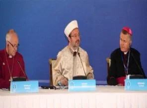 Görmez'den Papa'ya sert gönderme