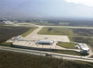 Havaalanı kaderine terkedildi!