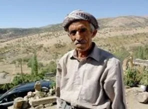 Her yere yürüyor