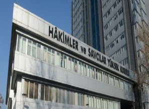 HSYK'da paralel panik!