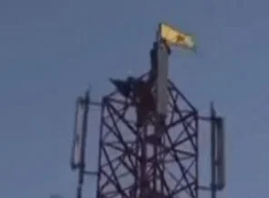 IŞİD Kobani'de Kürt bayrağını indirdi