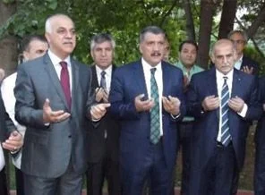 İstanbul Valiliği'ne dualarla uğurlandı