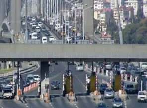 Köprü ve otoyollar para bastı!