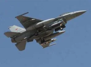 Türkiye-Suriye sınırda jet hareketliliği