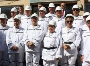 Vekillerden ret: O kıyafetleri giymeyiz