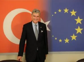 Yeni Bakan'dan flaş dinleme çıkışı