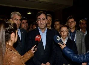 Bakan'dan yaralı emniyet müdürüne ziyaret