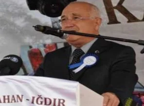 Cemil Çiçekten siyasilere 'Hödük' göndermesi
