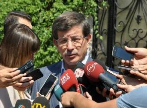Davutoğlu'ndan bayram vefası