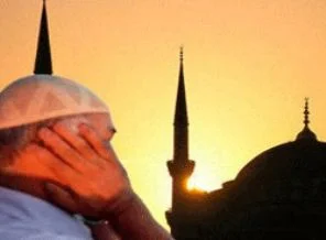 'Ezanlar Sussun' diye kampanya başlattılar