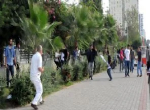 Kılıçlı saldırgan serbest