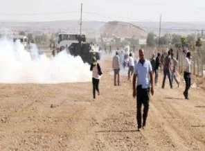 Kobane sınırını geçenlere sert müdahale