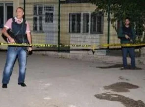 Polis karakoluna ses bombalı saldırı