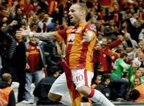 Sneijder: Kurtarılamayacak şutlardı
