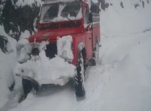 Yaylada mahsur kalan iki kişi kurtarıldı