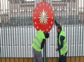 Yeni binaya Cumhurbaşkanlığı forsu kondu