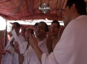 Zaman Gazetesi: 'Arafat'ta beddua ettirdi! haberi yalandır