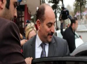 Zekeriya Öz: Aynı twetleri tekrar atarım