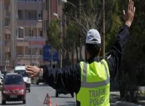100 bine yakın ehliyete el konuldu