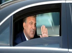 Abdullah Gül de tribünde