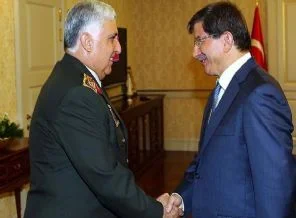 Askerden Davutoğlu'na brifing