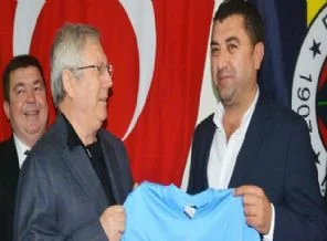 Aziz Yıldırım için renklerini değiştirdiler