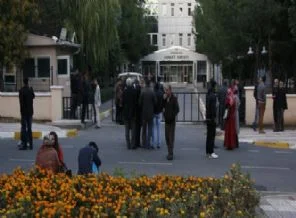 Diyarbakır'da olaylara karışan 8 kişi tutuklandı