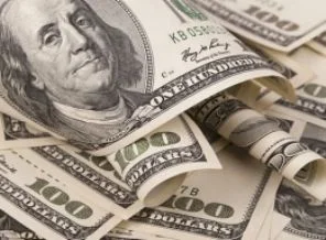 Dolar 4.5 yılın zirvesine çıktı