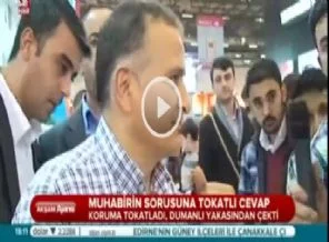 Ekrem Dumanlı'ya soru soran Akit muhabiri tartaklandı