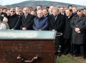 Erdoğan ve Davutoğlu cenazede neden yoktu?