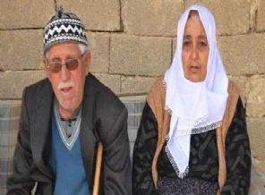 Görme engelli baba oğluna ağlıyor