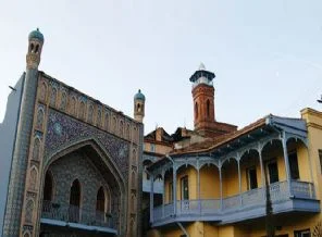 Gürcistan 21 camiyi Müslümanlara iade ediyor