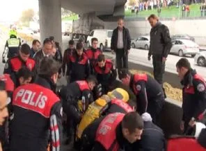 İstanbul'da polise saldırı alarmı