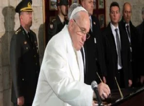 İstanbullu'ya Papa uyarısı