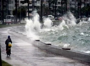 Meteoroloji'den çok şiddetli fırtına uyarısı