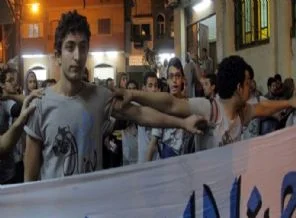 Mısır'da darbeye tişörtlü tepki