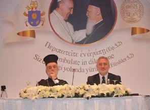 Papa'a birlik mesajı